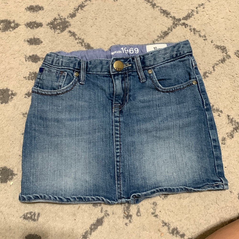 Girls Gap denim skirt, size 10